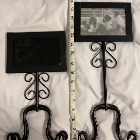 Standing black metal picture frames. Set of 2. - Picture 3 of 5